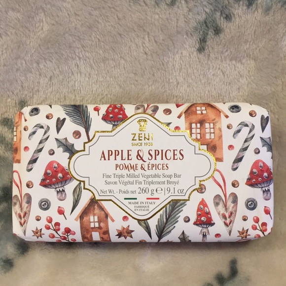 Zeni Italian Apple & Spices Scented Large Soap Bar cute Christmas Wrap NWT 9.1oz - Picture 1 of 13